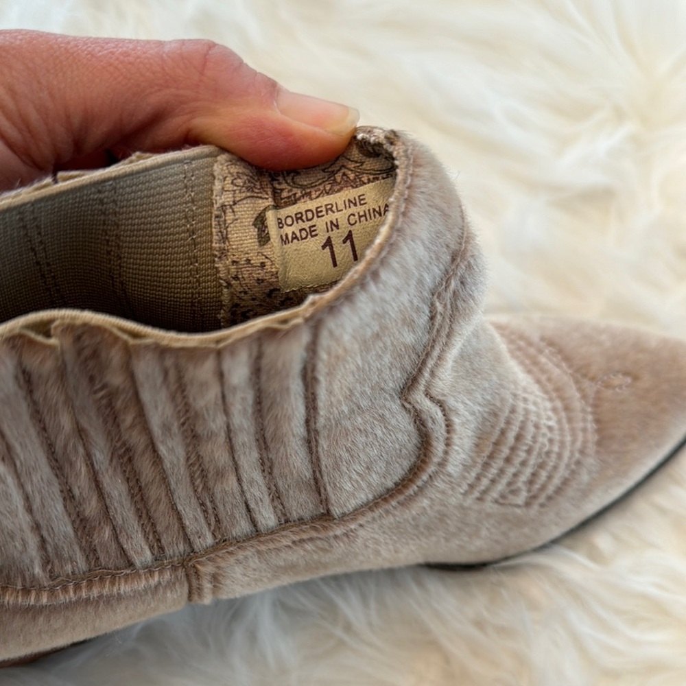 Band of Gypsies Tan Ankle Boots - Picture 9 of 10